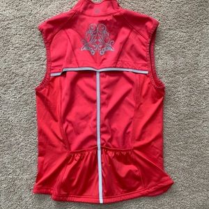 Athleta running vest with reflective detail